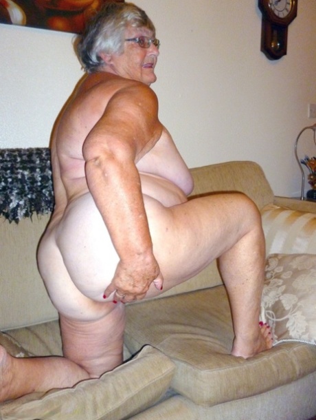 Grandma Libby model nudes img