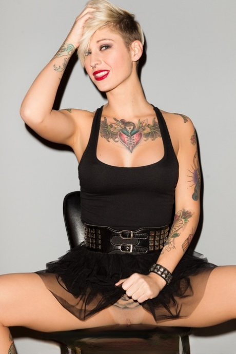 Kleio Valentien xxx pornstar picture