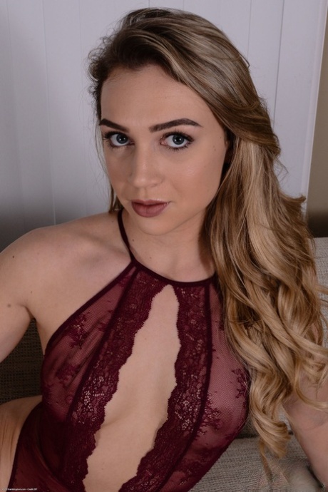 Zoey Taylor model erotic images