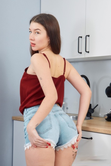 Jolie Butt top pornstar image